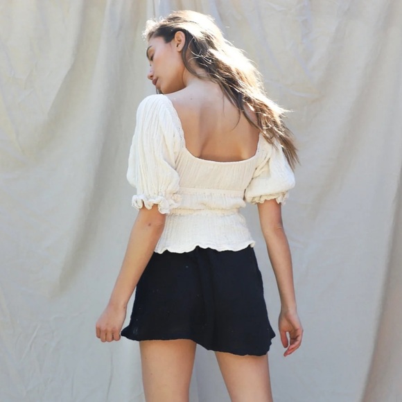 Jen’s Pirate Booty Lina Top - Picture 3 of 9